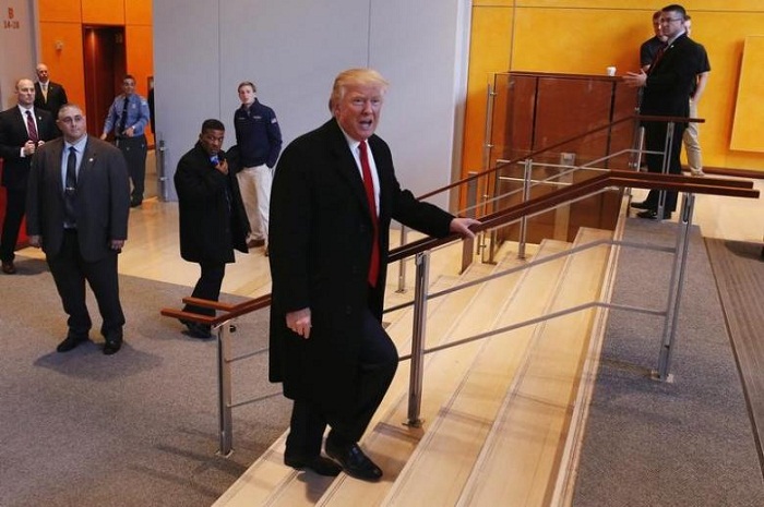 Trump says he will do all he can to help Cuban people 